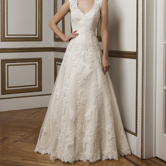 justin alexander lace wedding dress